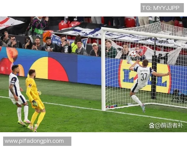 热刺与水晶宫激战正酣比赛结果揭晓引发球迷热议 热刺与水晶宫激战正酣比赛结果揭晓引发球迷热议